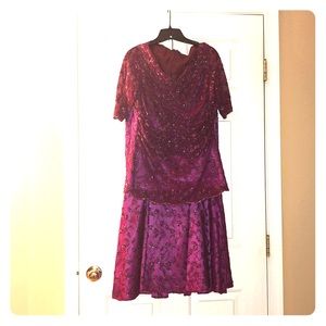 Custom-Made Maroon Beaded 2 Piece Gown🌺